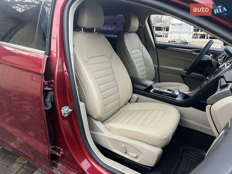 Седан Ford Fusion 2019 в Одессе