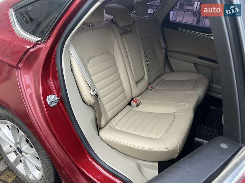 Седан Ford Fusion 2019 в Одессе