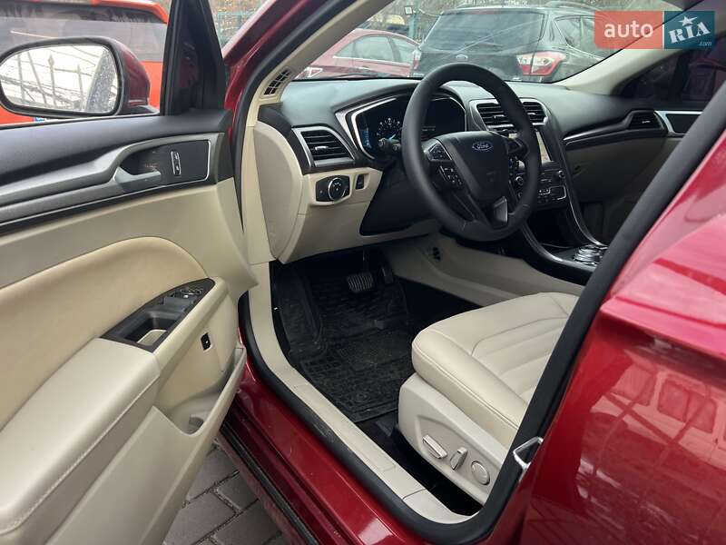 Седан Ford Fusion 2019 в Одессе
