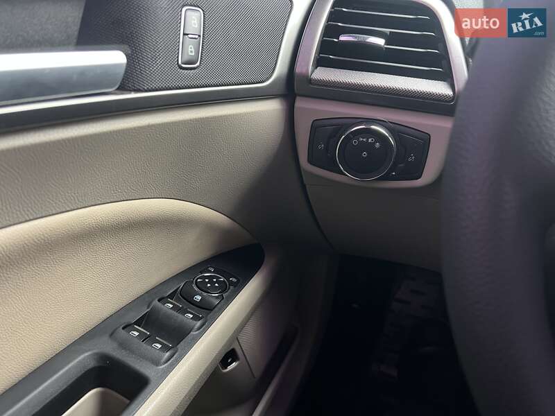 Седан Ford Fusion 2019 в Одессе