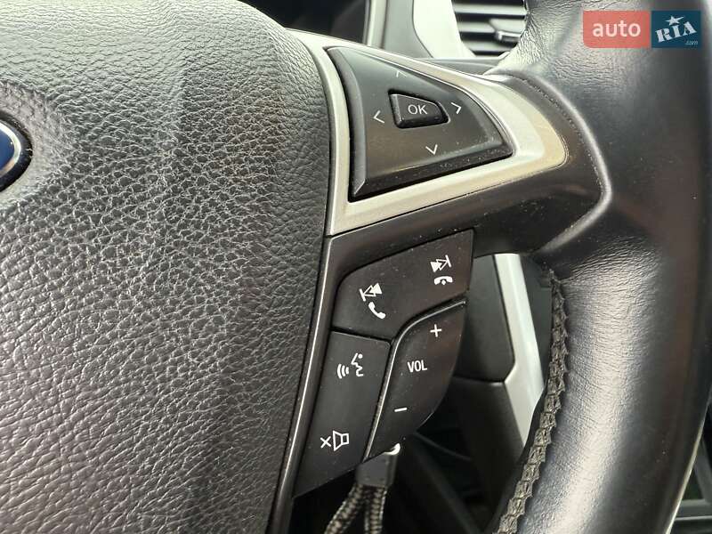 Седан Ford Fusion 2014 в Кропивницькому