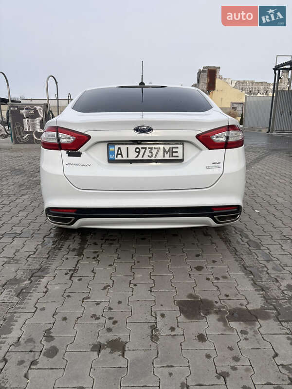 Седан Ford Fusion 2014 в Бородянке