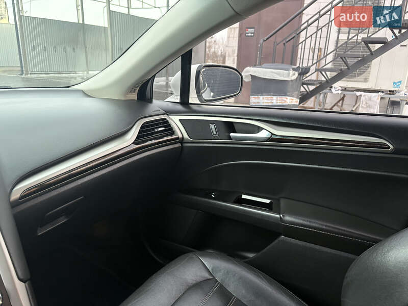 Седан Ford Fusion 2014 в Бородянке