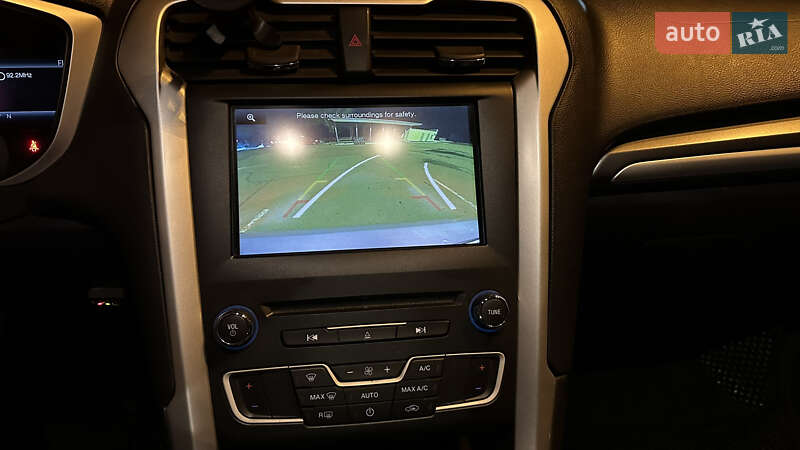 Седан Ford Fusion 2015 в Измаиле