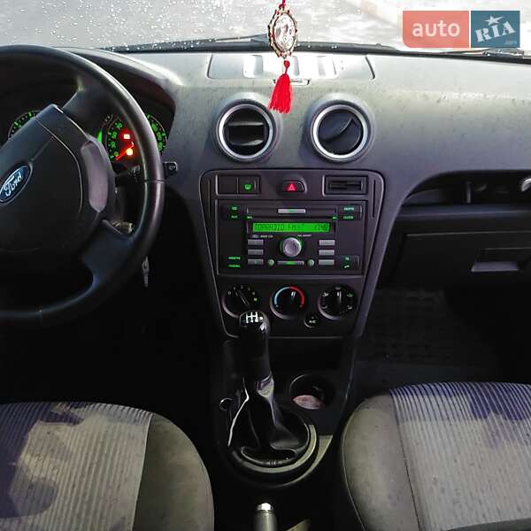 Хэтчбек Ford Fusion 2008 в Каменском фото 15 Хэтчбек Ford Fusion 2008 в Каменском