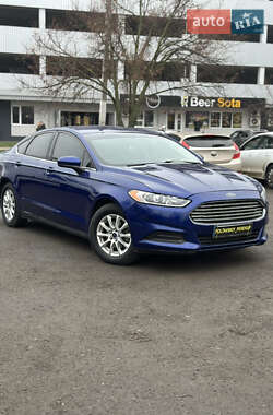 Седан Ford Fusion 2015 в Полтаві