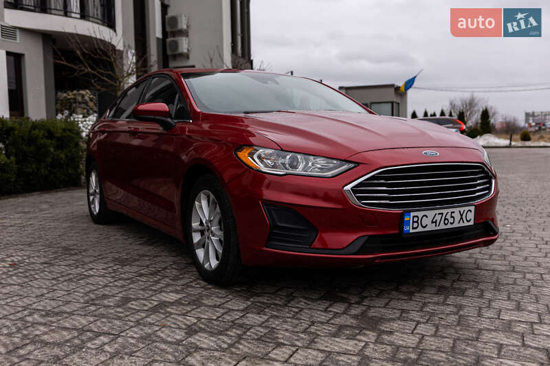Седан Ford Fusion 2020 в Стрые