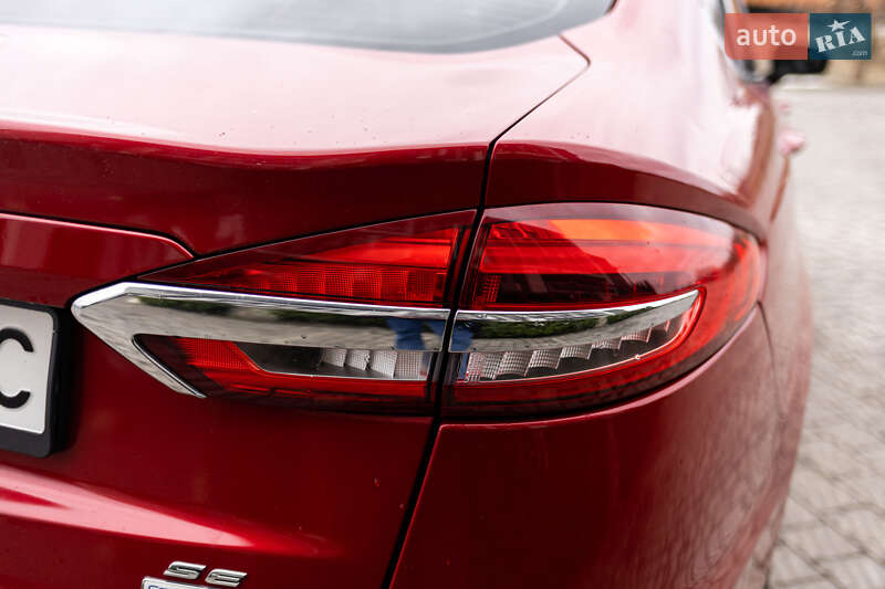 Седан Ford Fusion 2020 в Стрые