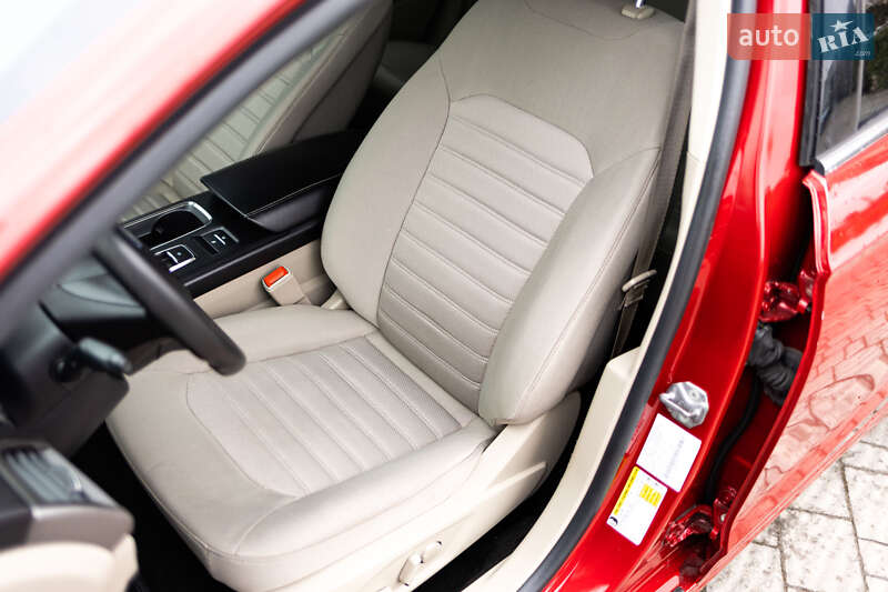 Седан Ford Fusion 2020 в Стрые