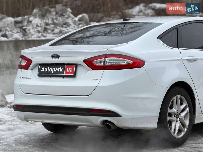 Седан Ford Fusion 2015 в Киеве