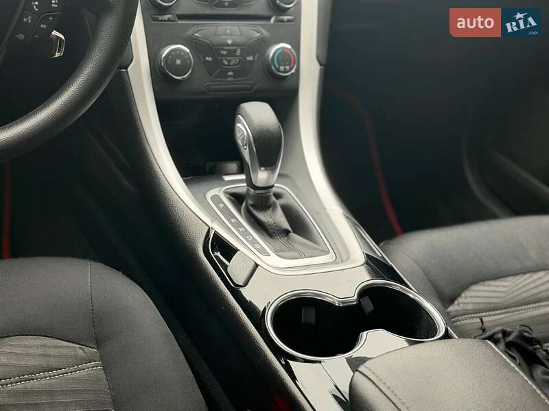 Седан Ford Fusion 2015 в Киеве