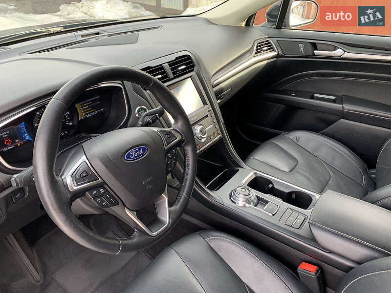 Седан Ford Fusion 2019 в Киеве