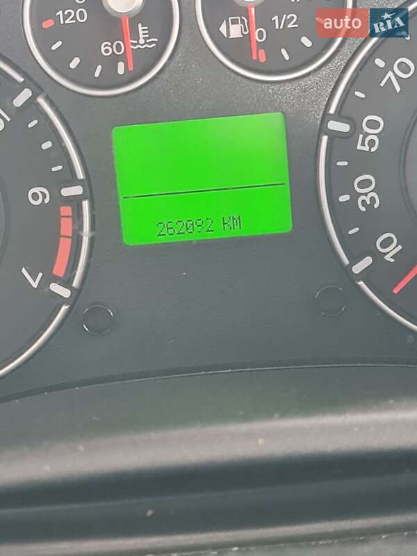 Хэтчбек Ford Fusion 2008 в Новом Роздоле