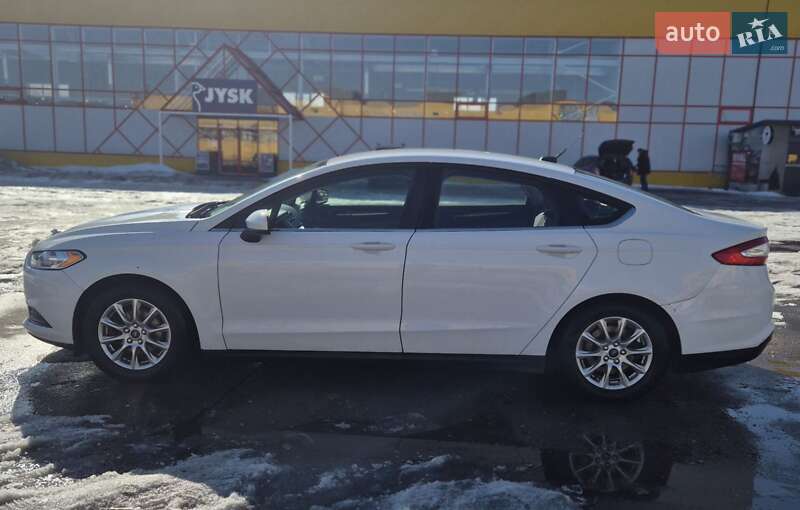 Седан Ford Fusion 2015 в Житомирі