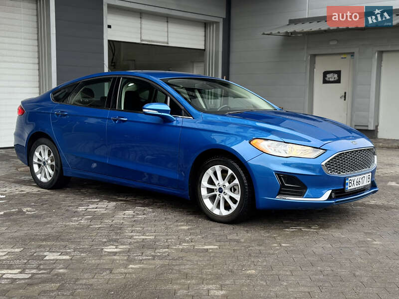 Седан Ford Fusion 2020 в Киеве