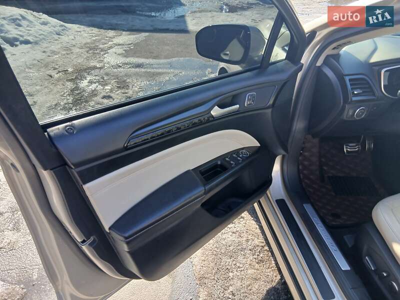 Седан Ford Fusion 2016 в Киеве фото 13 Седан Ford Fusion 2016 в Киеве