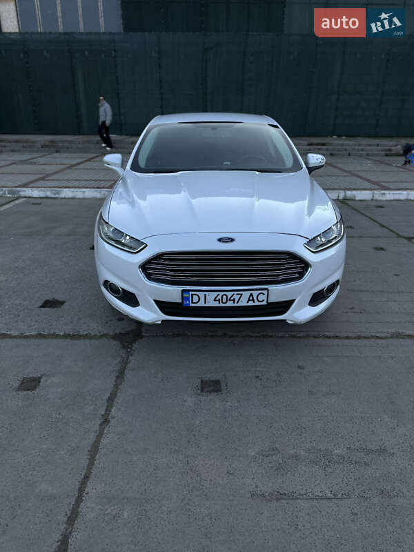 Седан Ford Fusion 2012 в Измаиле