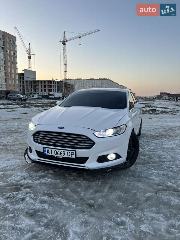 Седан Ford Fusion 2014 в Киеве фото 4 Седан Ford Fusion 2014 в Киеве