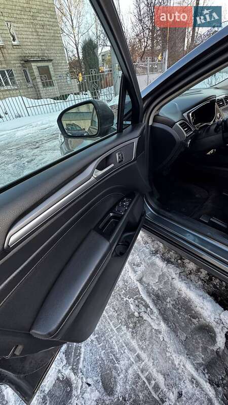 Седан Ford Fusion 2017 в Сумах