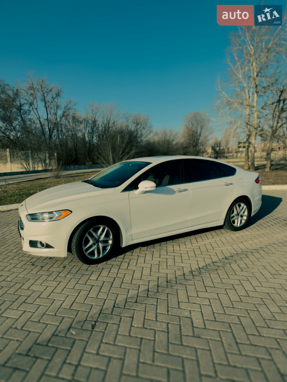 2013 Ford Fusion - мініатюра 11