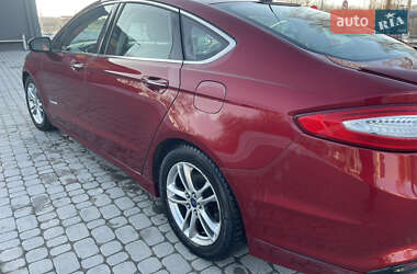 Седан Ford Fusion 2014 в Тернополі