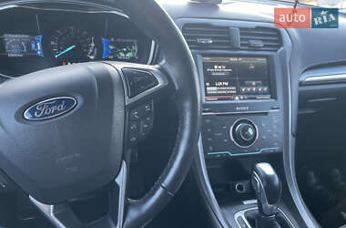 Седан Ford Fusion 2014 в Тернополі