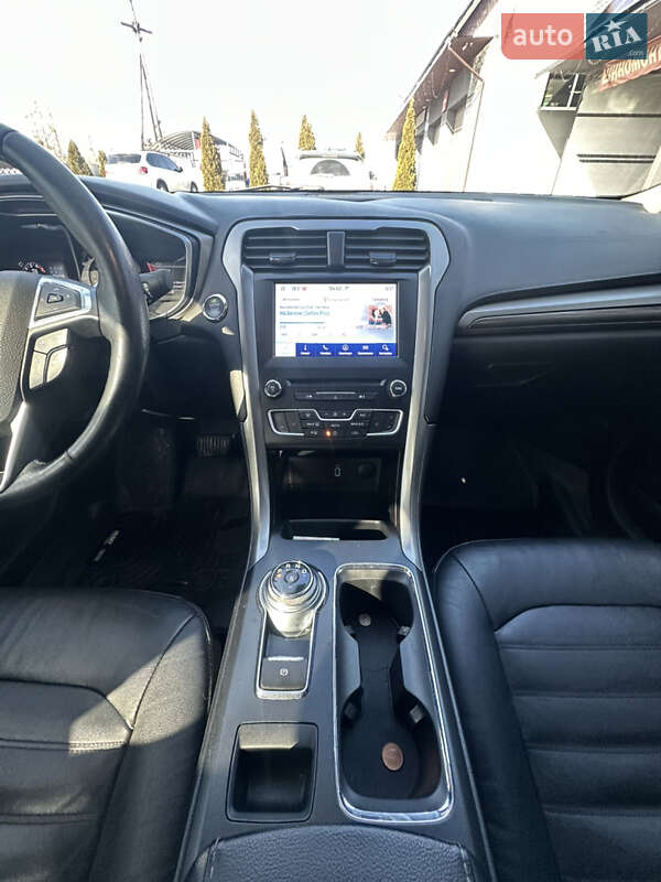 Седан Ford Fusion 2016 в Новой Водолаге