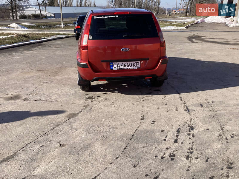 Хэтчбек Ford Fusion 2007 в Новоархангельске