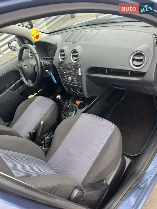 Хэтчбек Ford Fusion 2006 в Шостке