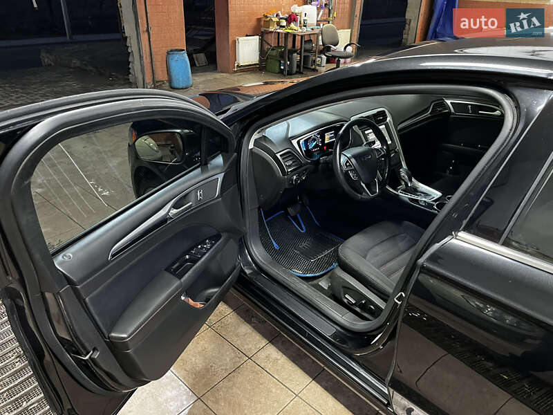 Седан Ford Fusion 2013 в Николаеве