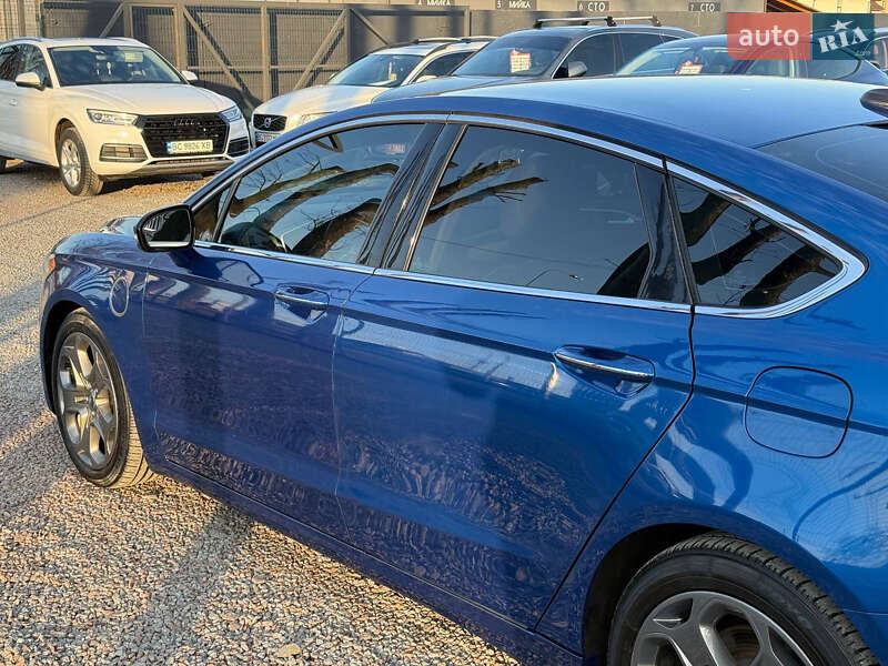 Седан Ford Fusion 2016 в Стрые