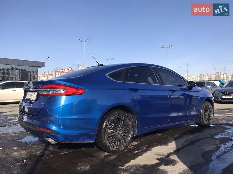 Седан Ford Fusion 2017 в Киеве