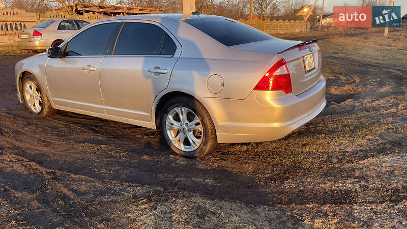 Седан Ford Fusion 2011 в Шептицькому