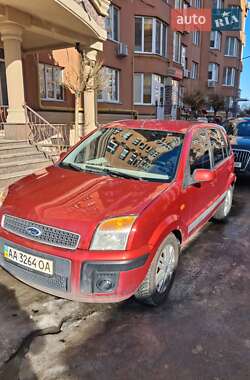 Хэтчбек Ford Fusion 2006 в Киеве