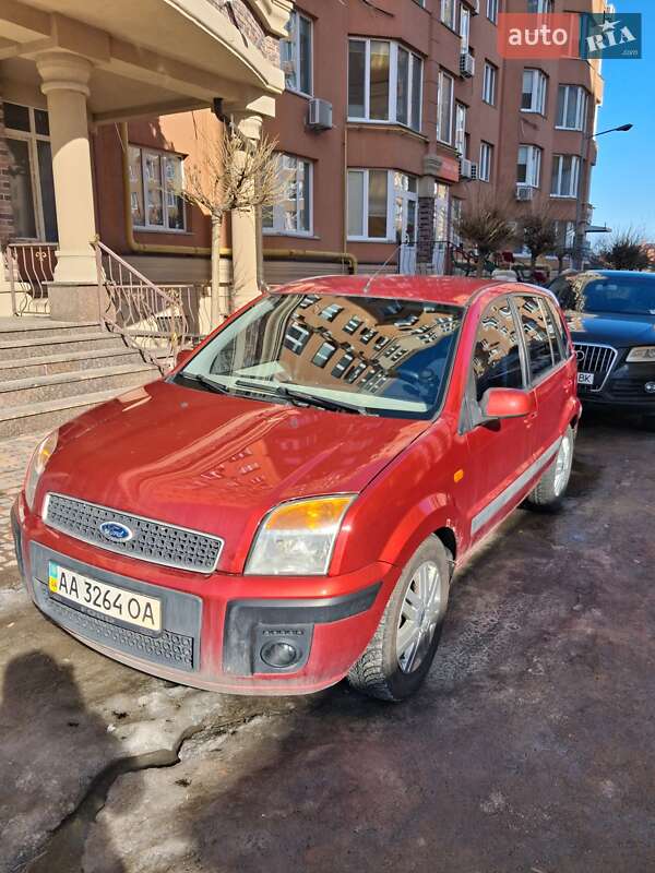 Хетчбек Ford Fusion 2006 в Києві