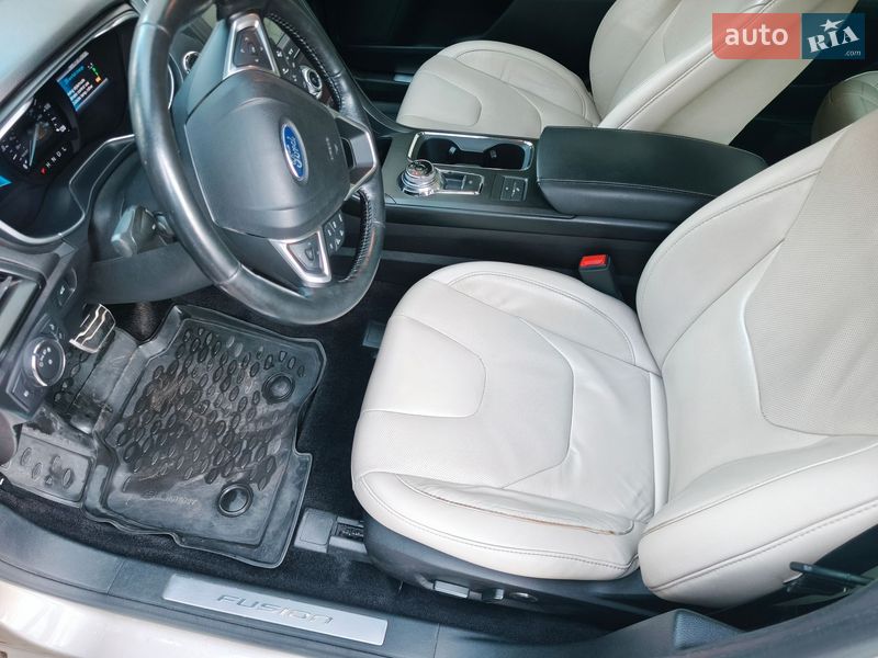 Седан Ford Fusion 2016 в Дніпрі