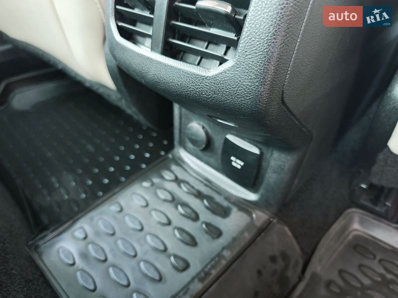 Седан Ford Fusion 2016 в Дніпрі