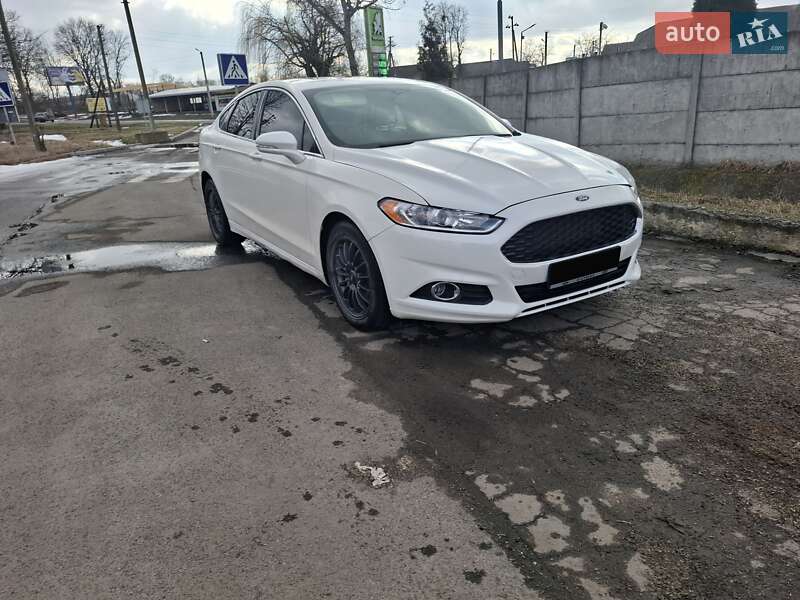 Ford Fusion 2015