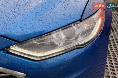 Седан Ford Fusion 2017 в Львове