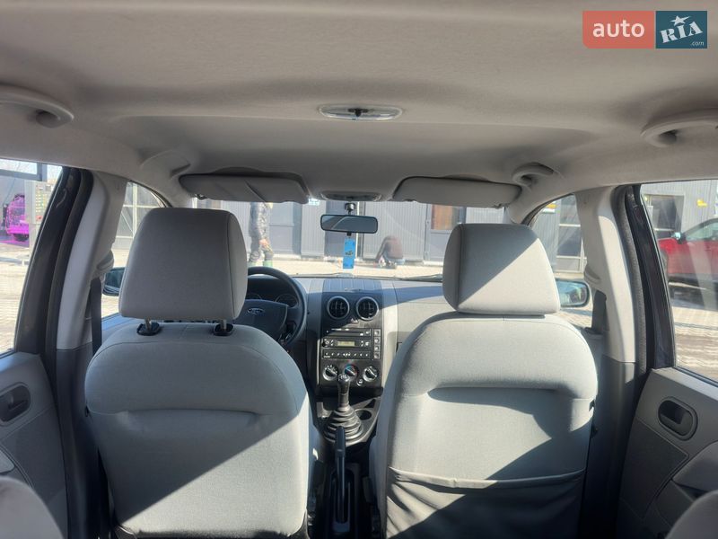 Хэтчбек Ford Fusion 2006 в Виннице