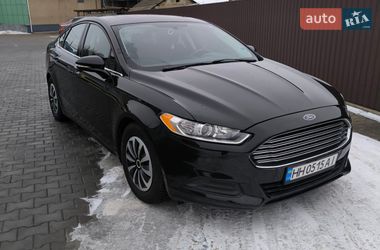 Седан Ford Fusion 2015 в Одесі