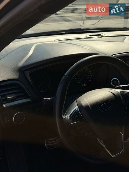Седан Ford Fusion 2017 в Измаиле