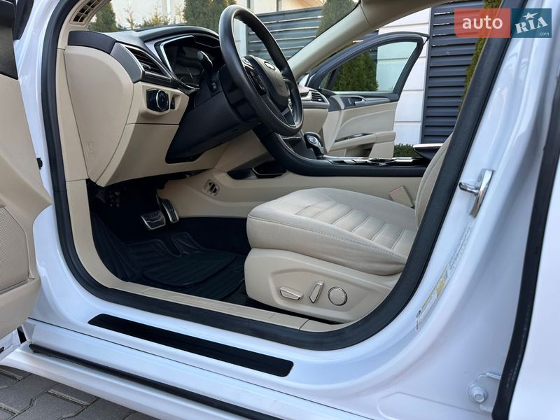 Седан Ford Fusion 2014 в Одессе