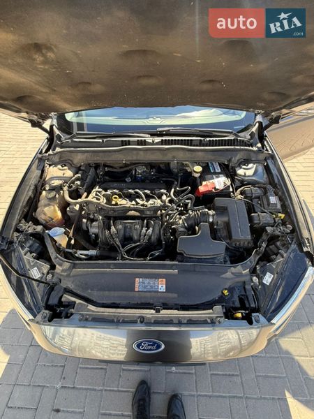 Седан Ford Fusion 2015 в Черкасах