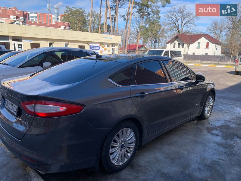 Седан Ford Fusion 2015 в Киеве