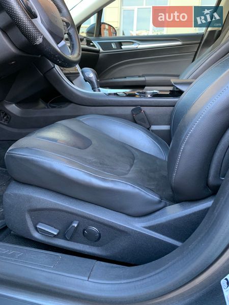 Седан Ford Fusion 2015 в Киеве