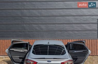 Седан Ford Fusion 2015 в Луцке