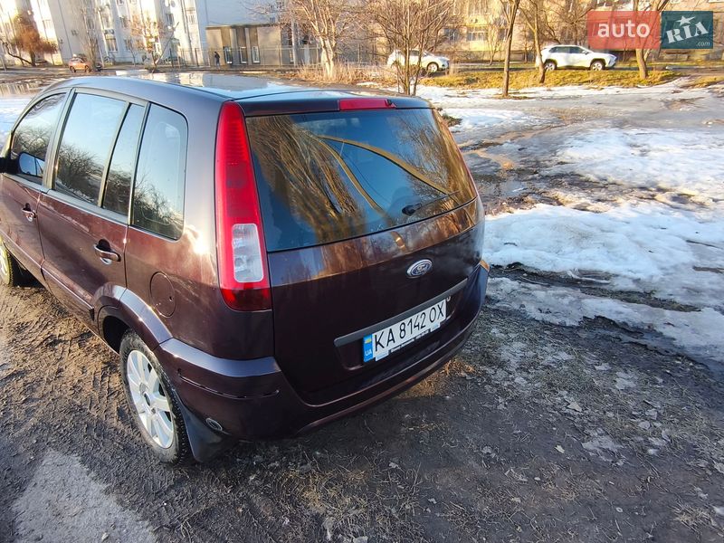 Хетчбек Ford Fusion 2010 в Києві