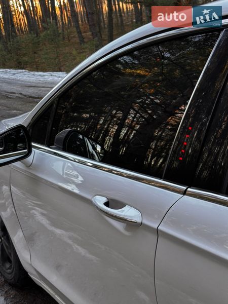 Седан Ford Fusion 2015 в Ровно