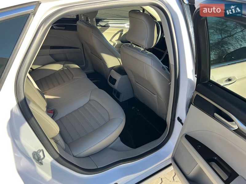 Седан Ford Fusion 2017 в Кременчуге